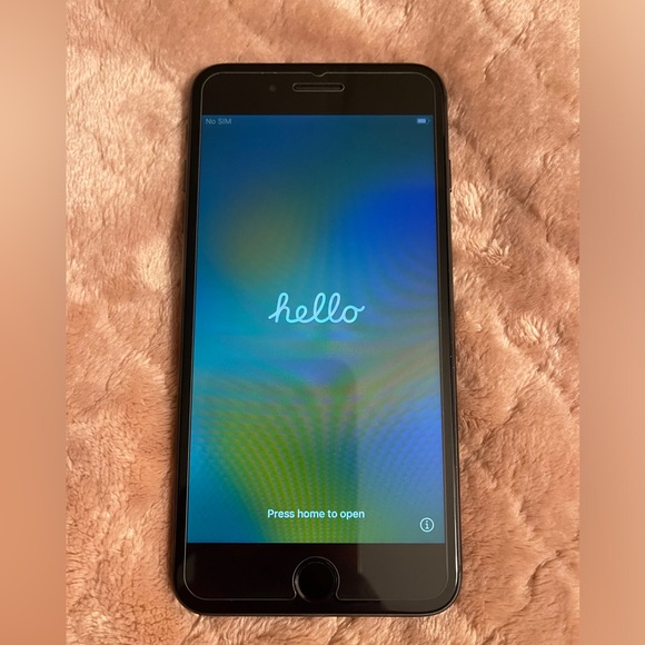 Apple iPhone 8 Plus 64 GB Smartphone Unlocked - Space Gray - Picture 4 of 16